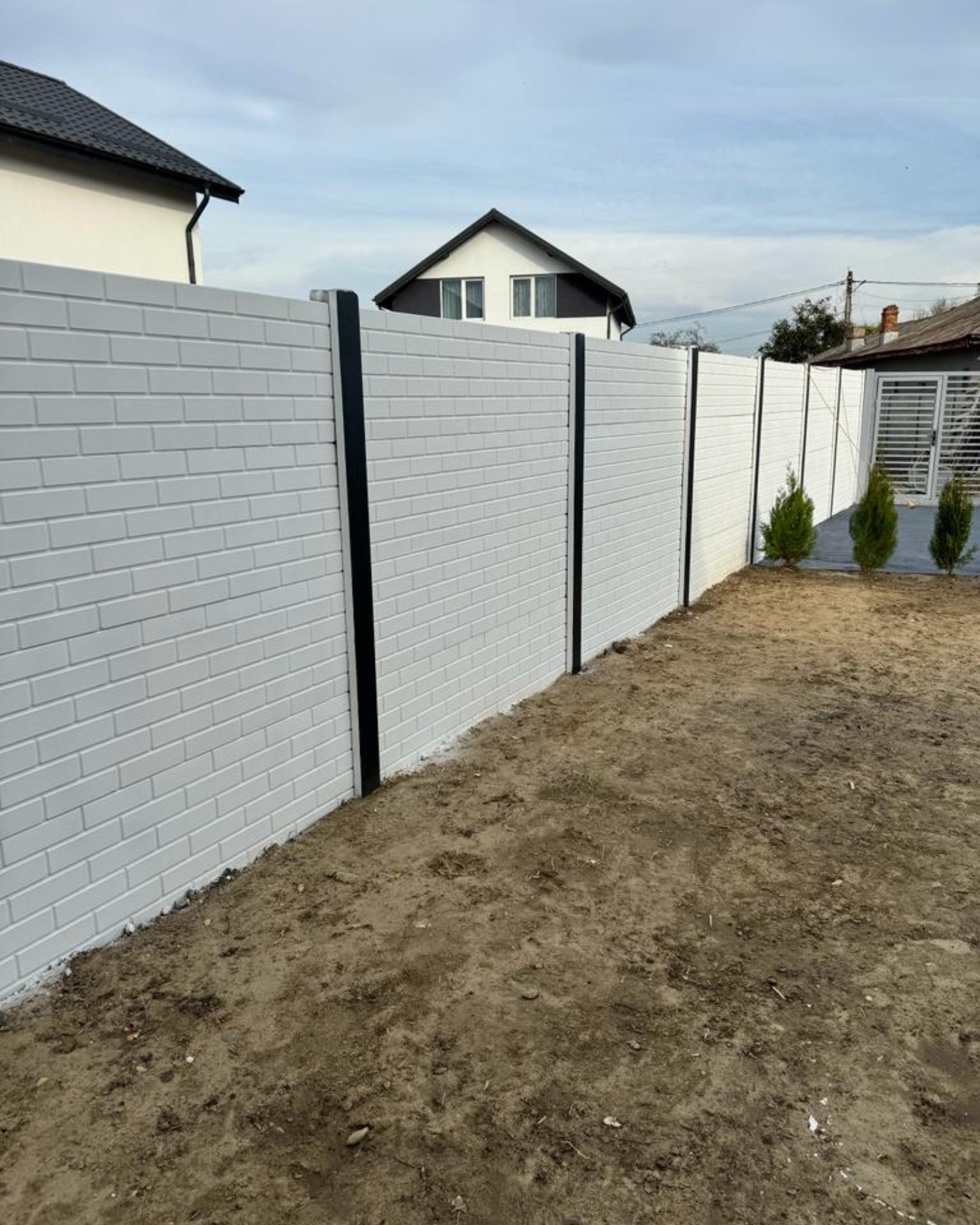 Portofoliu - gard beton, panouri de gard, porti metalice, boltari, garduri prefabricate | Top Gard